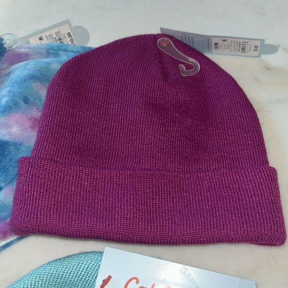New Cat & Jack winter hats beanies (3) one size - Picture 3 of 4